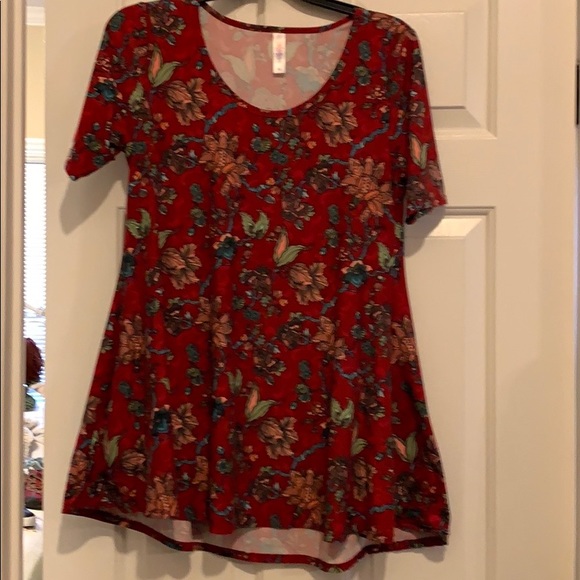 Very pretty colorful Wine mainly Top. - Picture 3 of 6